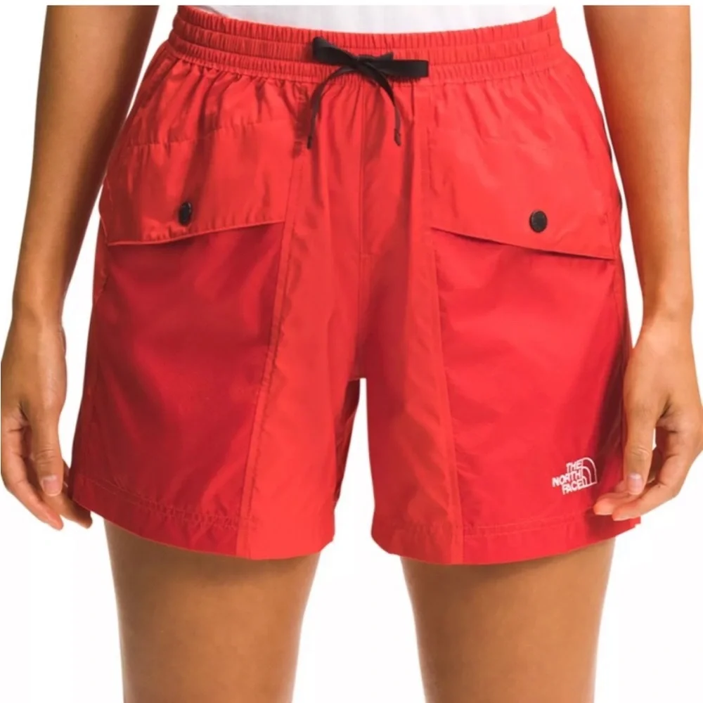 NWT The North Face TNF Wind Outline Shorts